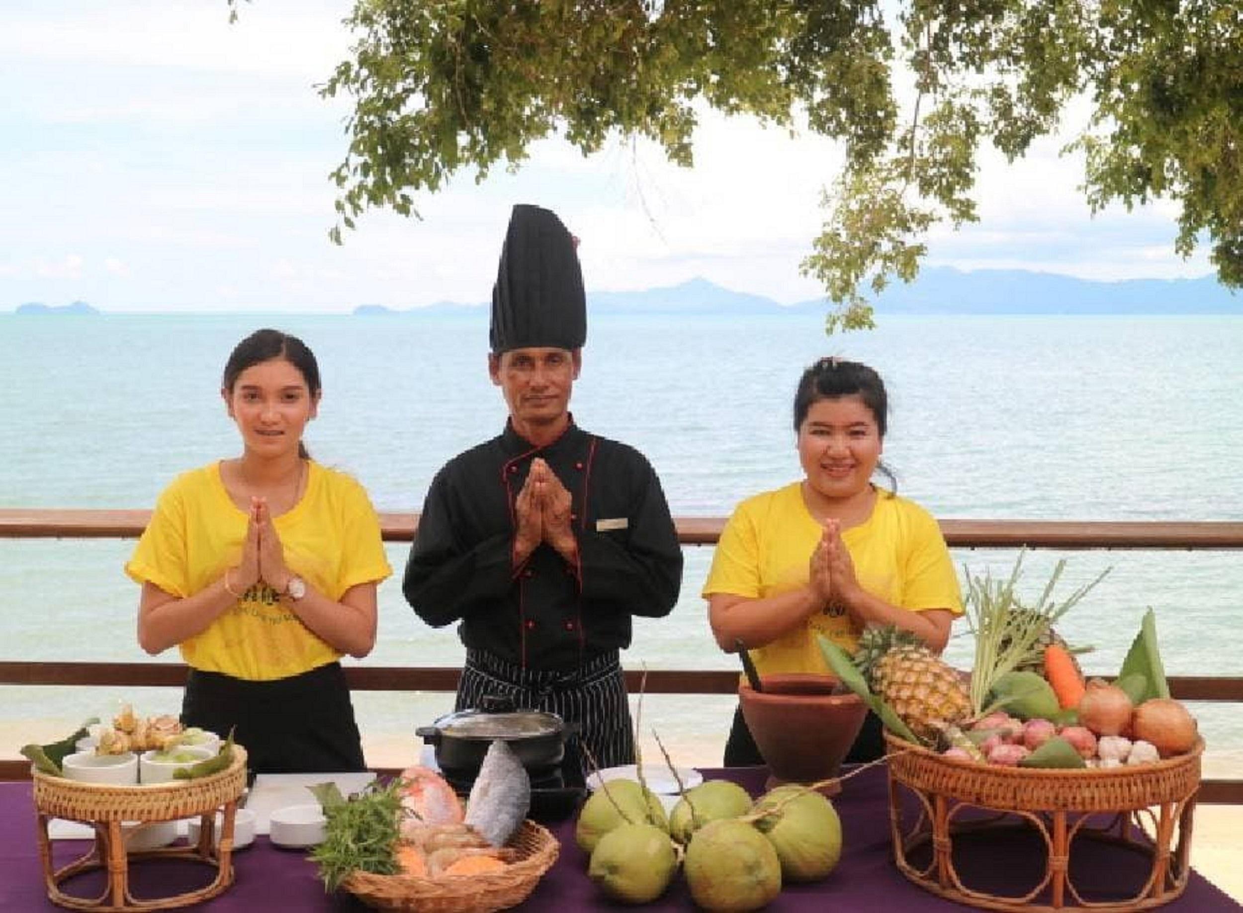 Adarin Beach Resort Mae Nam Bagian luar foto