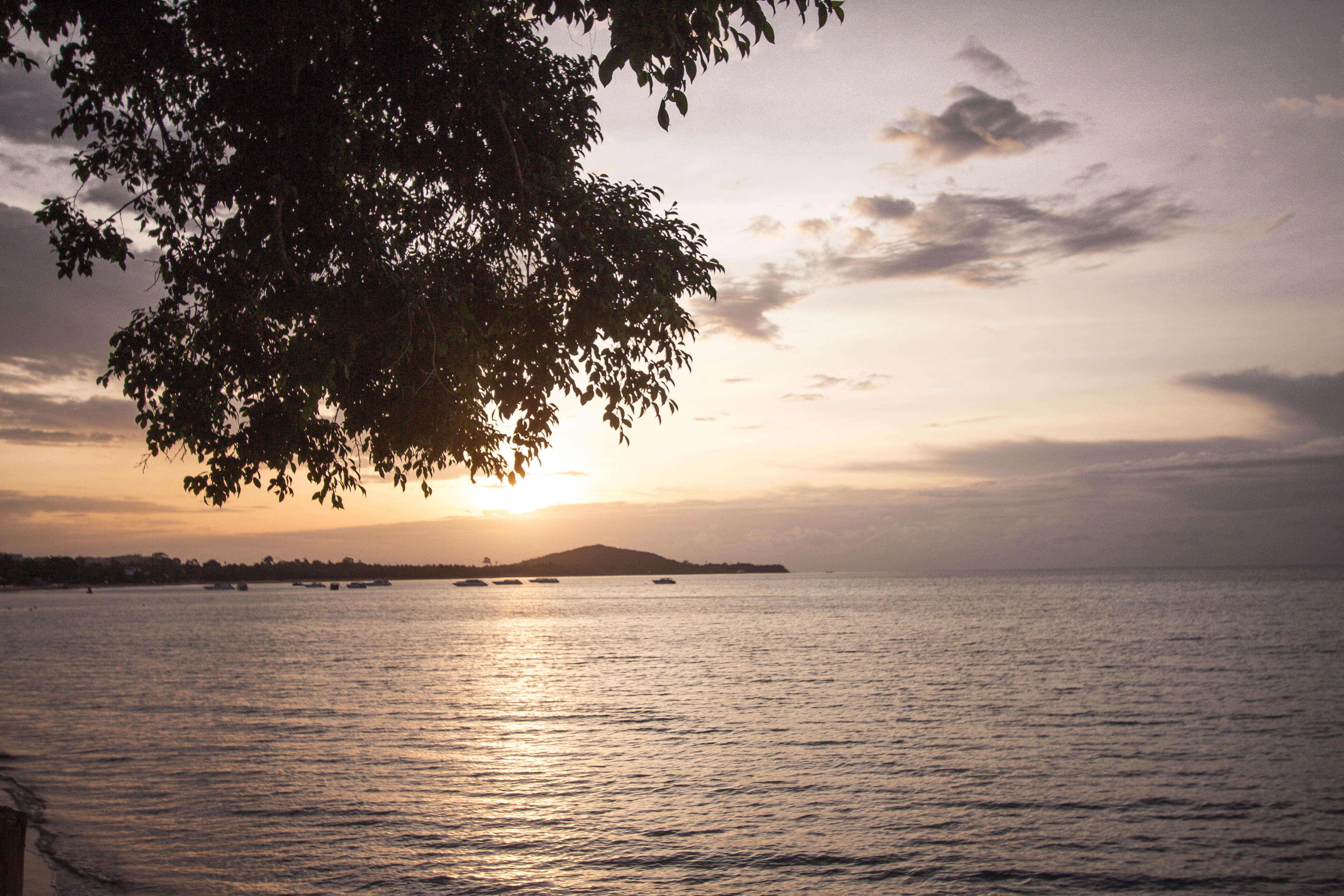 Adarin Beach Resort Mae Nam Bagian luar foto
